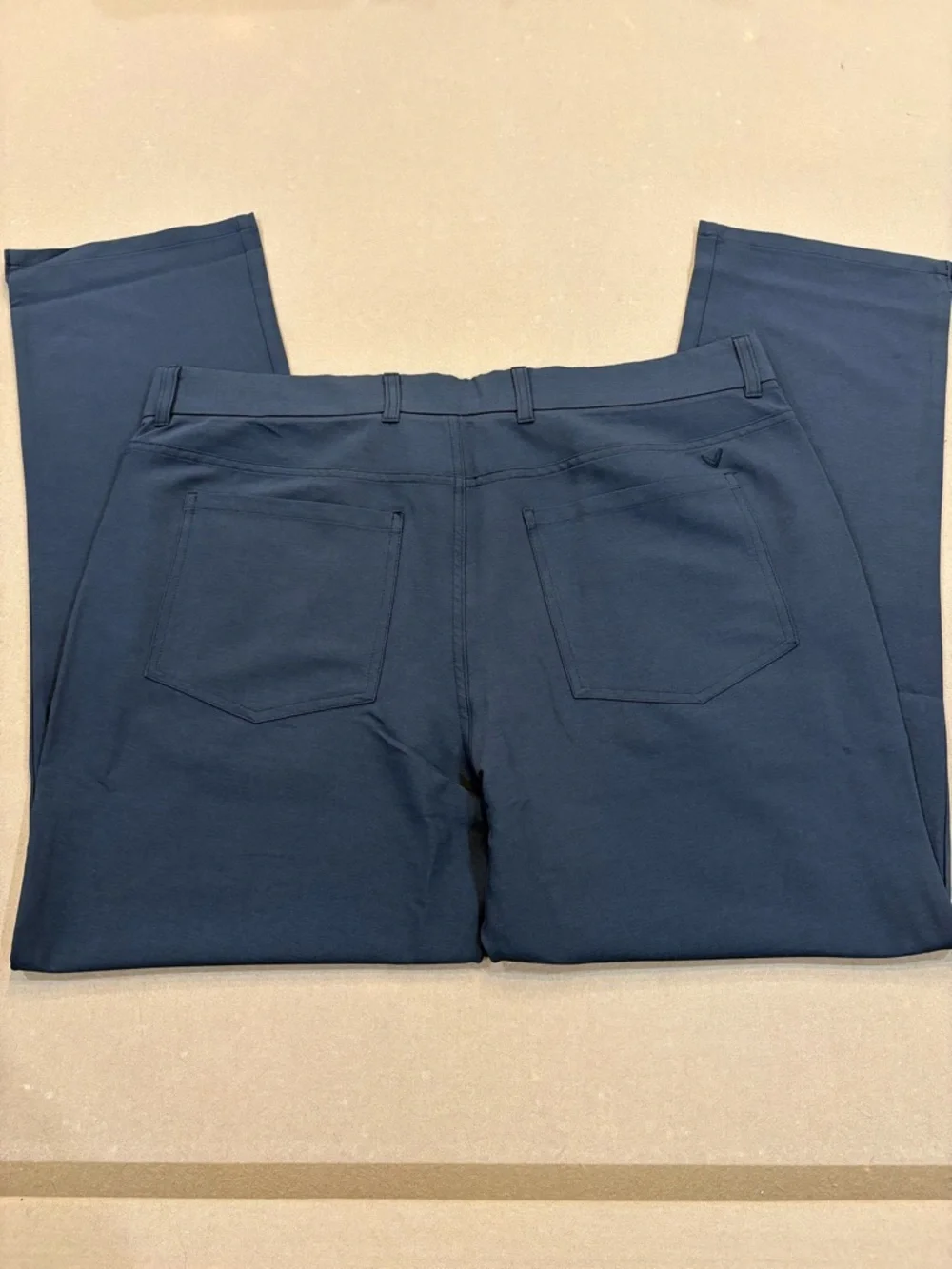 Callaway Men’s Performance Golf Pants Dark Grey Size 38x30 NWT